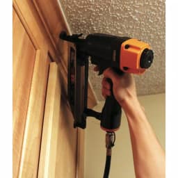 Freeman PFN64 16-Gauge 2-1/2 in. Pneumatic Straight Finish Nailer thumbnail 3