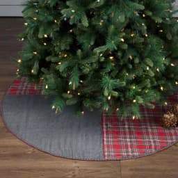 VHC Brands 60 in. Anderson Cherry Red Rustic Patchwork Christmas Tree Skirt thumbnail 4