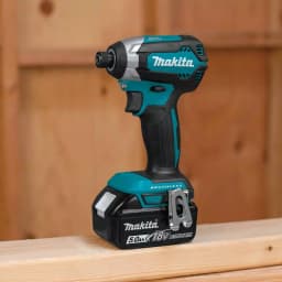 Makita 18V LXT Brushless Cordless Combo Kit - Hammer Drill, Impact Driver, Recip Saw & Flashlight (4-Piece) thumbnail 9