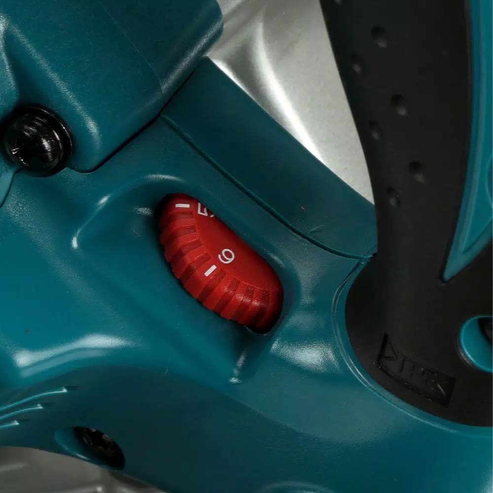 Makita 6-1/2 in. 12 Amp Plunge Cut Circular Saw with Variable Speed