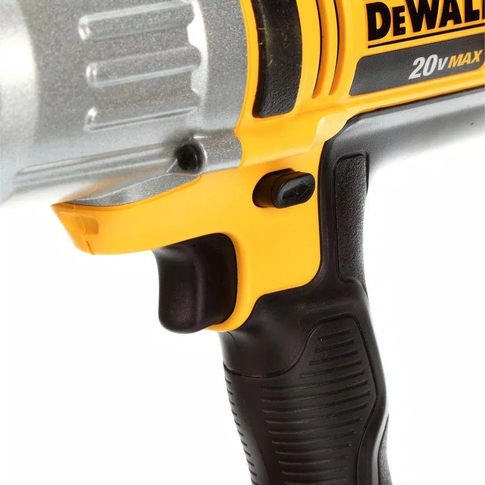 DEWALT 20V MAX Cordless 1/2 in. High Torque Impact Wrench Kit with (2) 4.0 Ah Batteries & Charger
