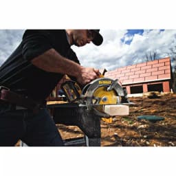DEWALT FLEXVOLT 7-1/4 in. 36-Teeth Carbide-Tipped Circular Saw Blade thumbnail 3