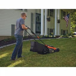 BLACK+DECKER 40V MAX 20 in. Cordless Walk Behind Push Mower with (2) 2.0 Ah Batteries and Charger thumbnail 2