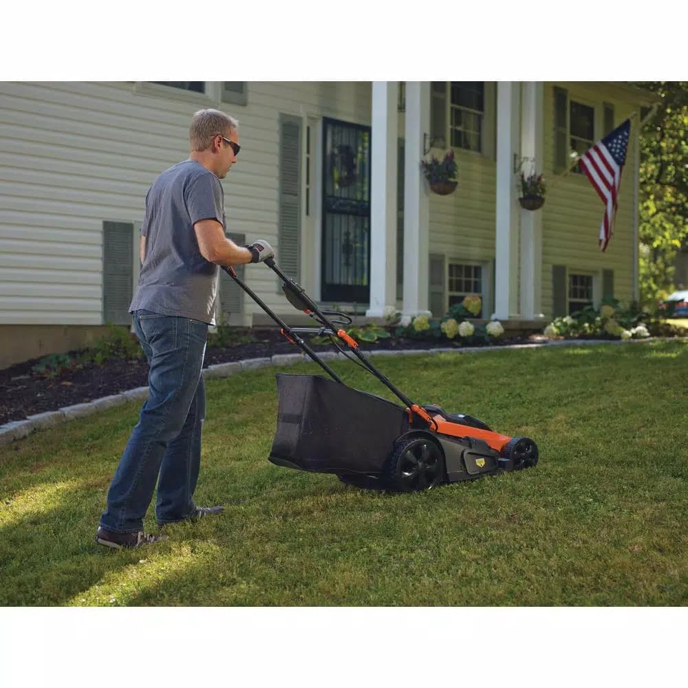 BLACK+DECKER 40V MAX 20 in. Cordless Walk Behind Push Mower with (2) 2.0 Ah Batteries and Charger