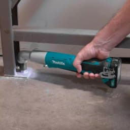 Makita 12V MAX CXT Cordless 3/8 in. Angle Impact Wrench Kit with 2.0Ah Battery and Charger thumbnail 4