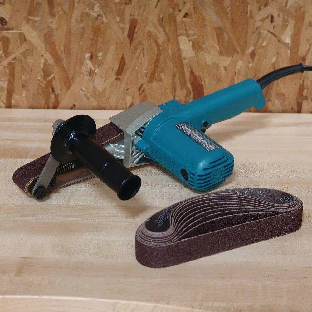 Makita 9031 1-1/8 in. x 21 in. Variable Speed Corded Belt Sander, 5 Amp