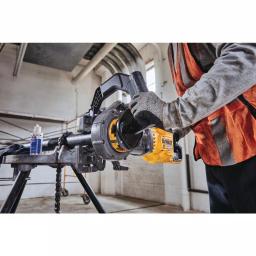 DEWALT FLEXVOLT 60V MAX Cordless 1/2 in. - 2 in. Pipe Threader Kit with (2) 9.0 Ah Batteries & Die Heads thumbnail 11