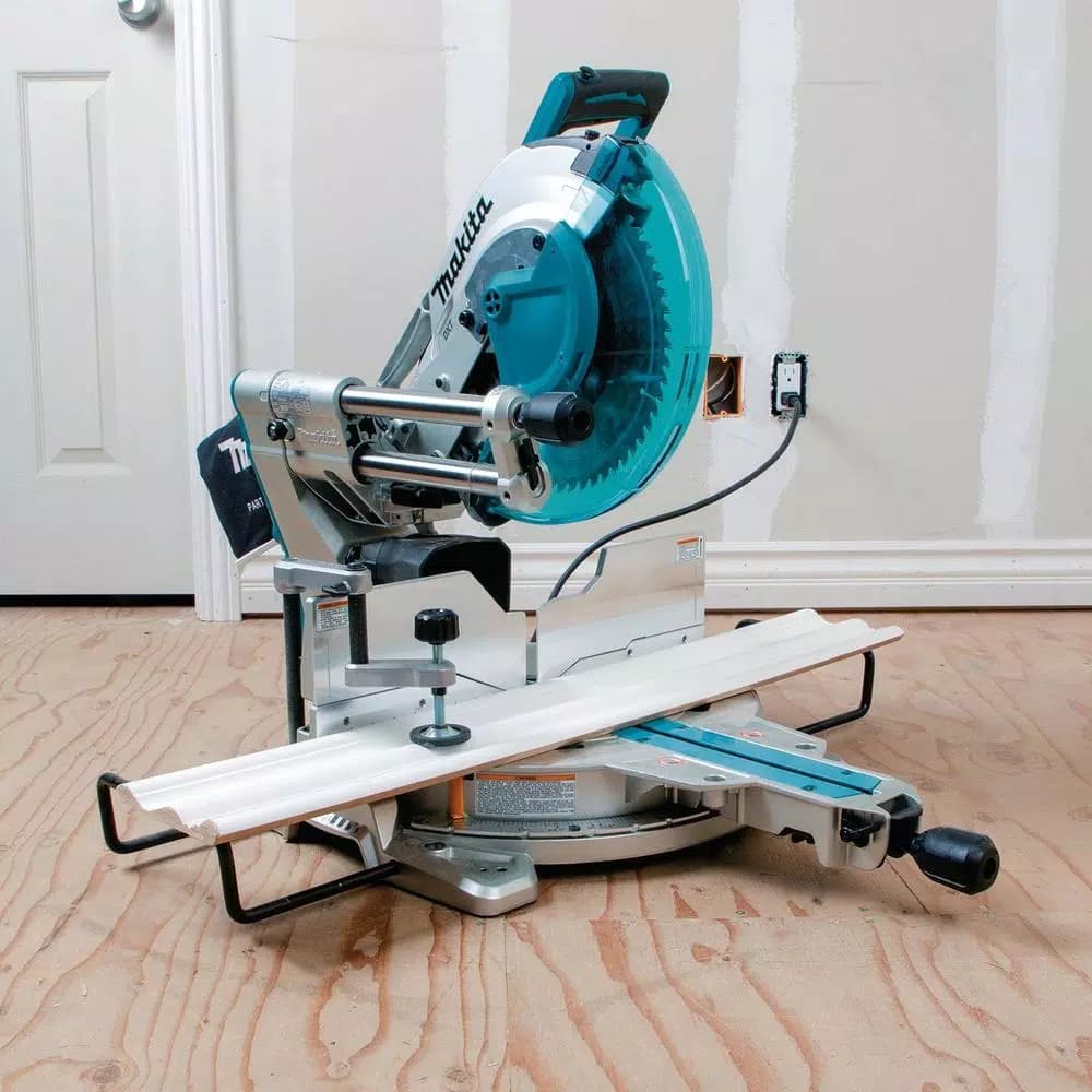 Makita 12 in. 15 Amp Dual-Bevel Sliding Compound Miter Saw with Laser (LS1219L)