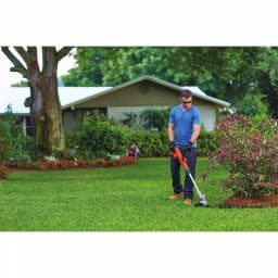 BLACK+DECKER 20V MAX Cordless 2-in-1 String Trimmer and Lawn Edger with Bonus 3-Pack Spools thumbnail 7