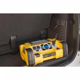 Stanley PPRH7DS Professional Power Station: 1400 Peak Amp Jump Starter, 500W Inverter & 120 PSI Air Compressor thumbnail 6