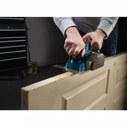 Bosch 6.5 Amp 3-1/4 in. Corded Planer Kit with Woodrazor Carbide Blades and Carrying Case thumbnail 4
