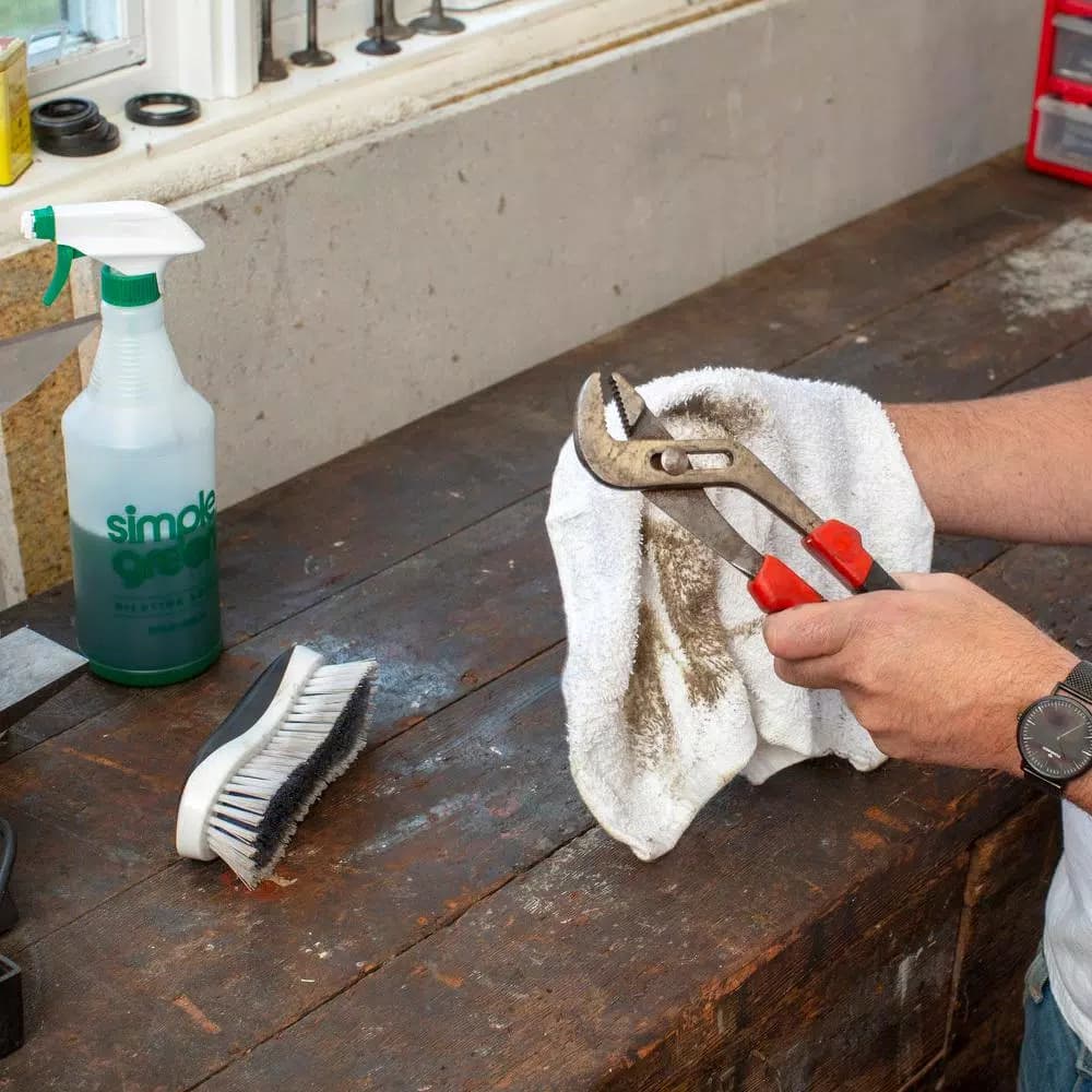 Simple Green Daily Cleaning Kit, 67.6 oz Concentrated All-Purpose Cleaner & Microfiber Towel