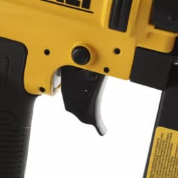 DEWALT 18-Gauge Pneumatic Brad Nailer, 5/8 in. to 2-1/8 in. thumbnail 4