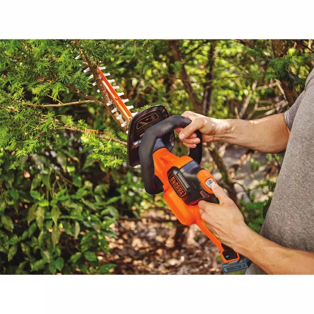 BLACK+DECKER 20V MAX Cordless POWERCUT Hedge Trimmer with 1.5Ah SMARTECH Battery and Charger, 22 in.