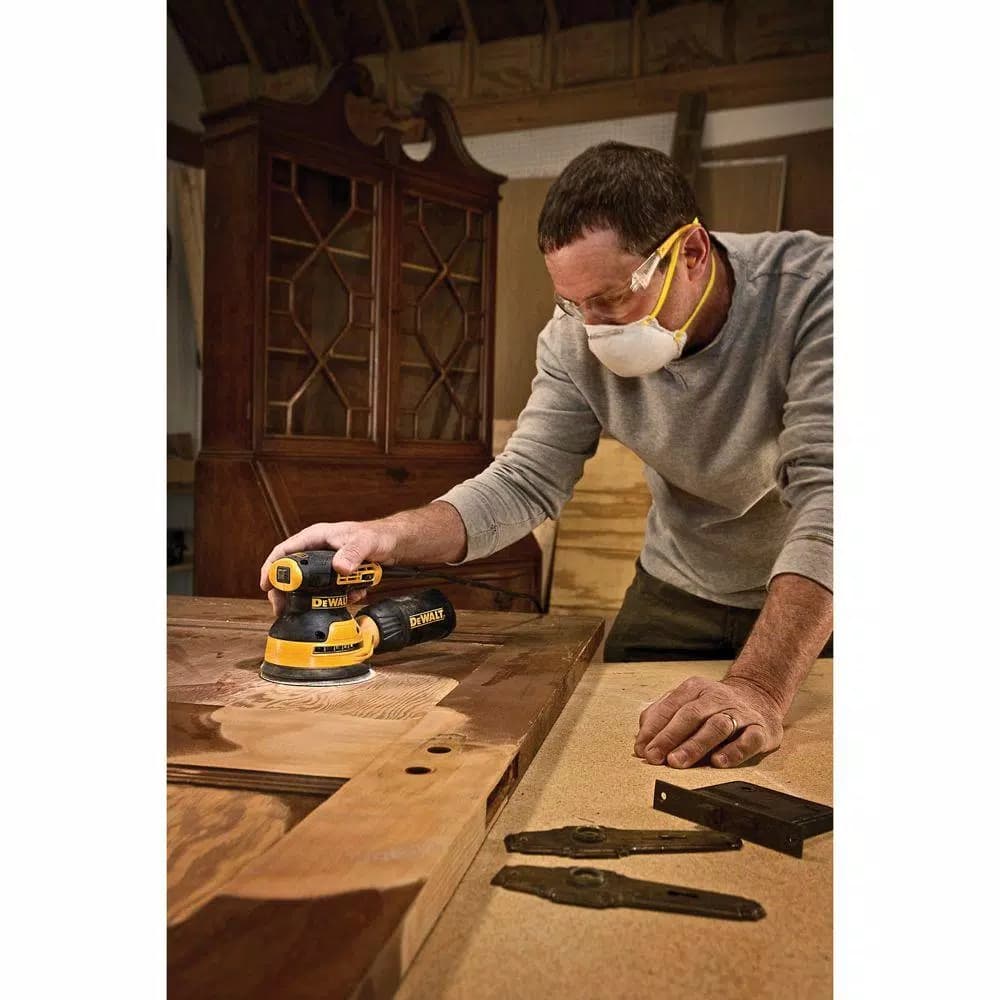 DEWALT DWE6423K 5 in. Variable Speed Random Orbital Sander, 3 Amp, Corded