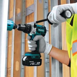 Makita 18V LXT Brushless 1/2 in. Cordless Hammer Drill Combo Kit with (2) 4.0Ah Batteries, Charger & Case thumbnail 3