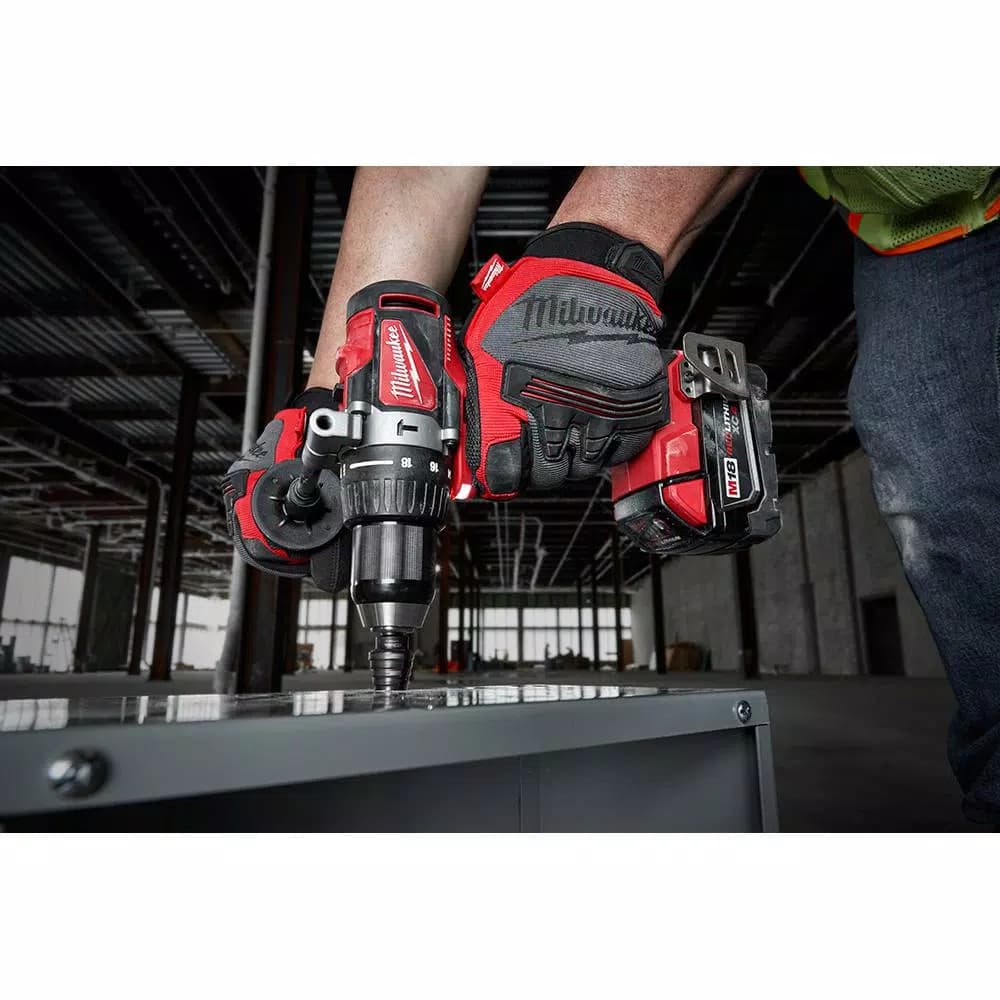 Milwaukee M18 Brushless 2-Tool Combo Kit: 1/2 in. Hammer Drill and 7-1/4 in. Circular Saw with (2) 4.0 Ah Batteries