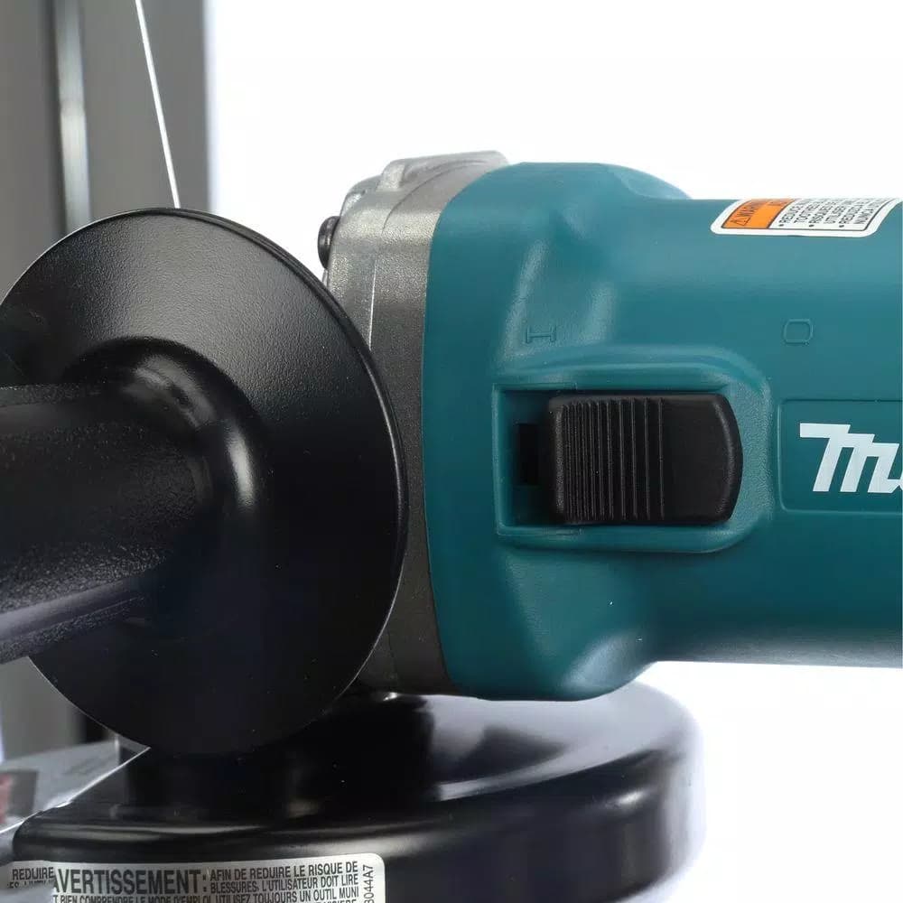 Makita 4-1/2 in. Corded Angle Grinder, 7.5 Amp, 11,000 RPM with Grinding Wheel