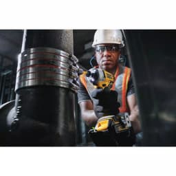 DEWALT 20V MAX ATOMIC 1/4 in. Brushless Compact Impact Driver Kit with 4 Batteries and Charger thumbnail 9