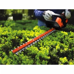 Black+Decker 22 in. 20V Max Cordless Hedge Trimmer Kit with (2) 1.5Ah Batteries, Charger, and Bonus Blower thumbnail 11