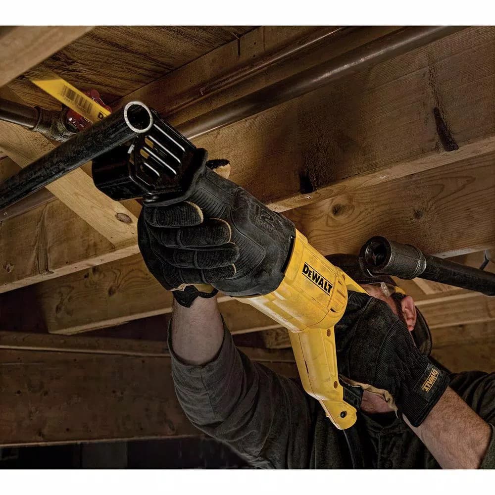 DEWALT DWE305 12 Amp Corded Reciprocating Saw