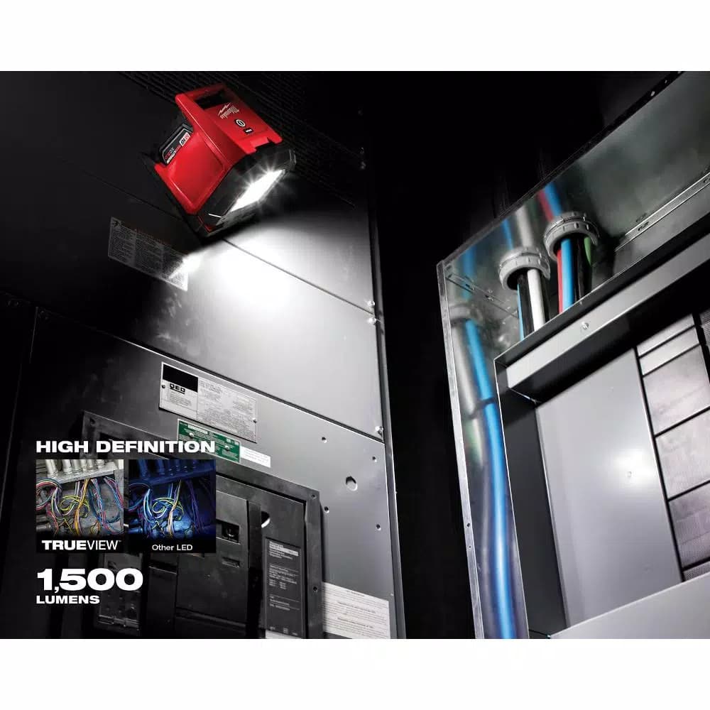 Milwaukee M18 18V Cordless Rover LED Mounting Flood Light, 1500 Lumens (Tool-Only)