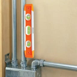 Klein Tools 9-Inch Magnetic Torpedo Level with High-Visibility Orange Body thumbnail 3