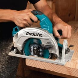 Makita 18V X2 LXT Brushless 7-1/4 in. Circular Saw Kit (36V) with 2 5.0Ah Batteries and Charger thumbnail 3