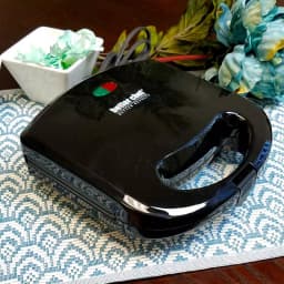 Better Chef Black Belgian Waffle Maker, 750W Non-Stick Waffle Iron thumbnail 3