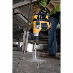 DEWALT D25416K 9 Amp 1-1/8 in. SDS-Plus Corded Rotary Hammer with Case thumbnail 8