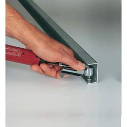 Milwaukee 1/4 in. Hex Offset Drive Adapter for Cordless Screwdrivers thumbnail 5