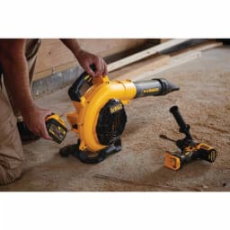 DEWALT 60V MAX FLEXVOLT Cordless Handheld Leaf Blower Kit with (2) 3.0Ah Batteries and Charger thumbnail 4