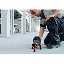 Bosch GLL 3-50 S 3-Line Self-Leveling Cross Line Laser Level Kit with 165 ft. Range thumbnail 5