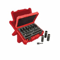 Milwaukee M18 FUEL ONE-KEY 1/2 in. Compact Impact Wrench Kit with 9-Piece Socket Set thumbnail 2
