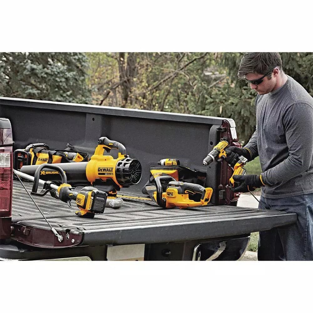 DEWALT 20V MAX Cordless Hedge Trimmer, 22 in. Blade, Includes 5.0 Ah Battery and Charger