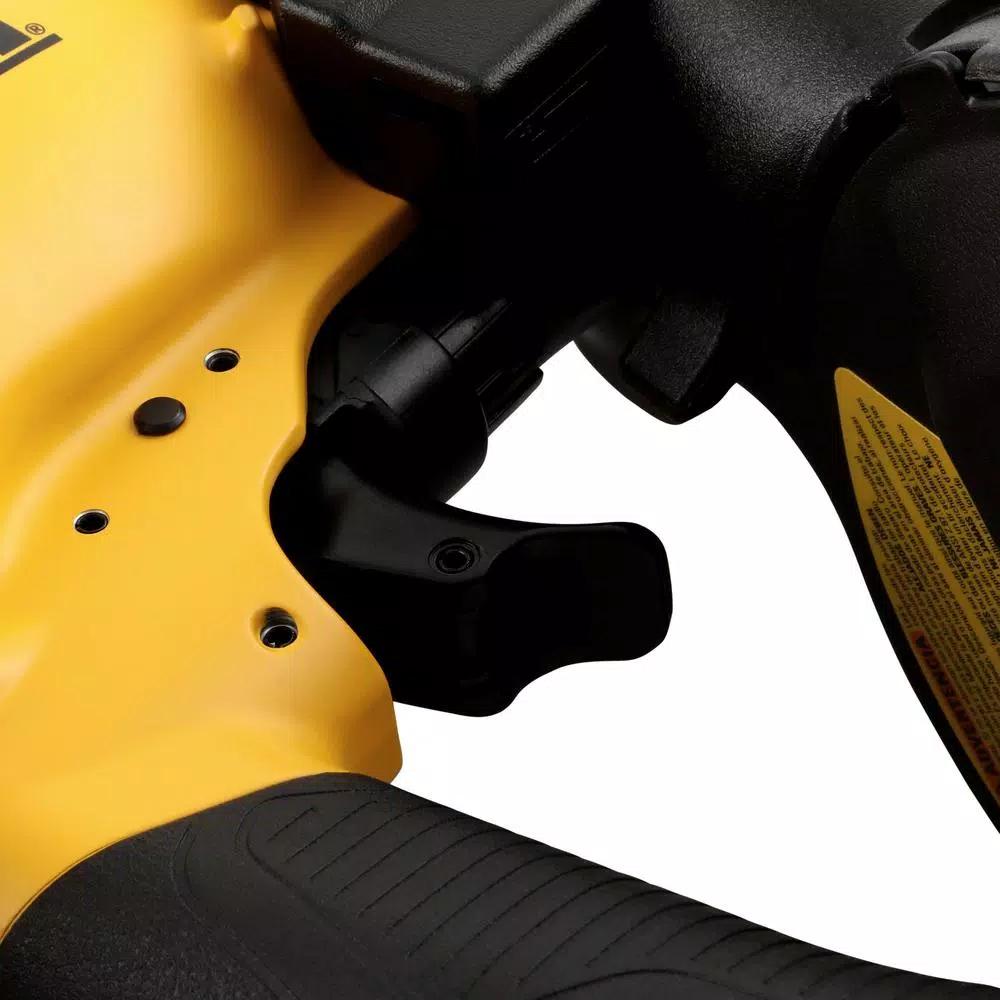 DEWALT 15-Degree Coil Siding Nailer, Pneumatic Air Nailer for Siding and Fencing