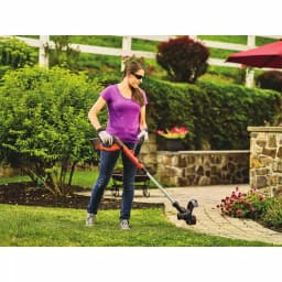 BLACK+DECKER 40V MAX Lithium-Ion Cordless String Trimmer with 1.5 Ah Battery and Charger thumbnail 8