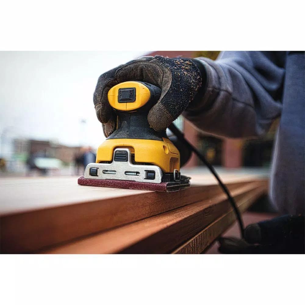 DEWALT DWE6411K 1/4 Sheet Palm Grip Corded Finishing Sander Kit with Contractor Bag