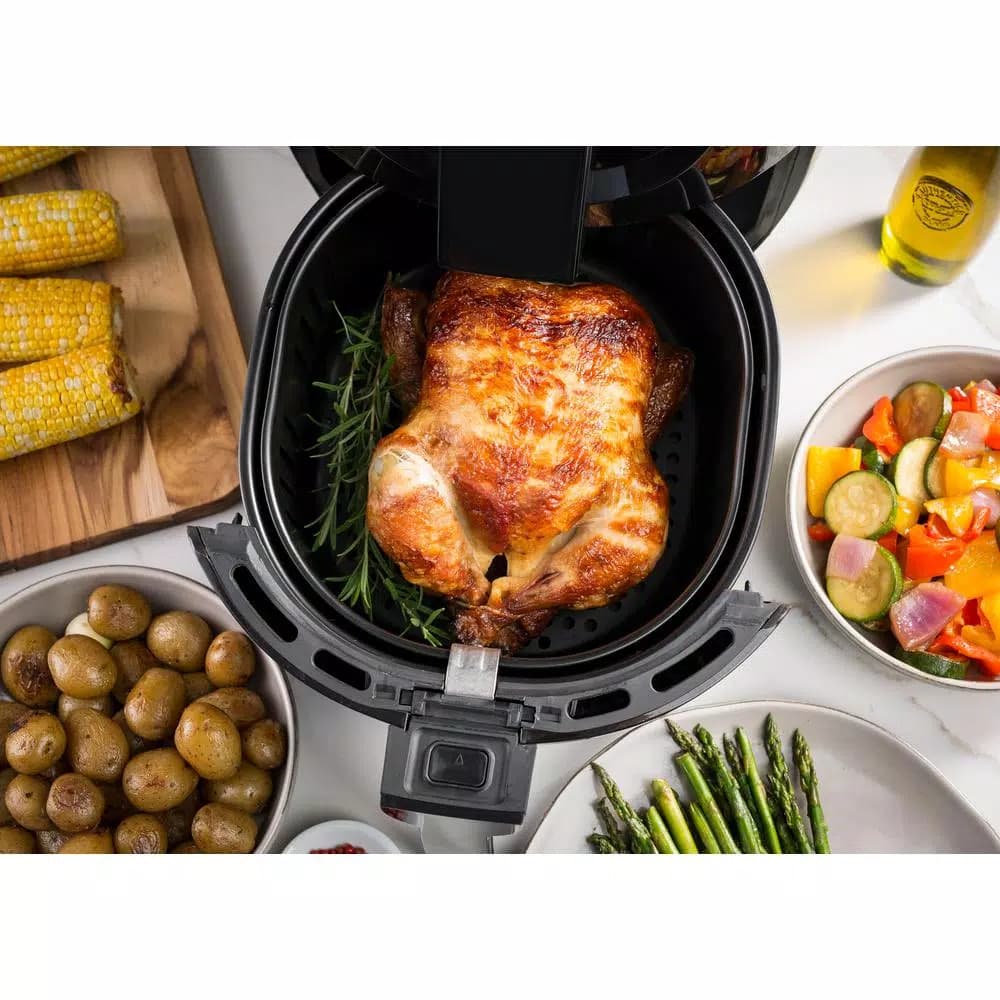 Modernhome 5.8 Qt. Digital Air Fryer, 1700W Family-Sized Air Fryer with Recipe Book, Black