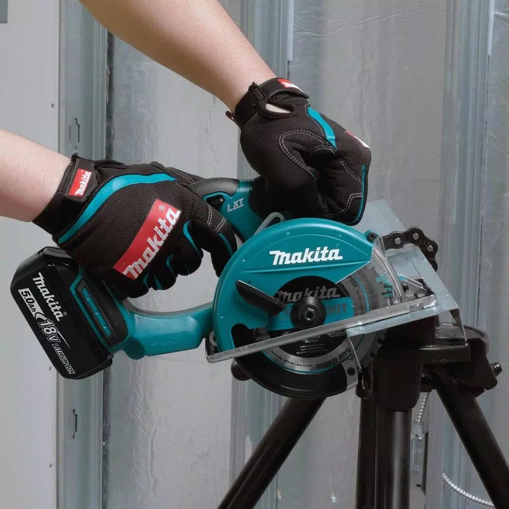 Makita 18V LXT Cordless 5-3/8 in. Metal Cutting Circular Saw Kit with 2 5.0Ah Batteries and Charger