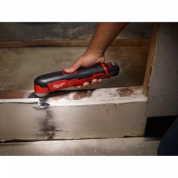 Milwaukee M12 12V Lithium-Ion 3-Tool Combo Kit with Drill/Driver, Impact Driver, and Oscillating Multi-Tool thumbnail 8