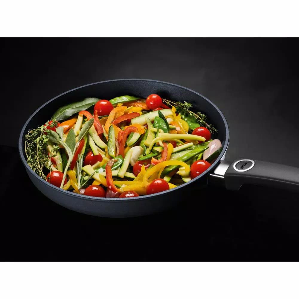 Woll Diamond LITE 11 in. Cast Aluminum Nonstick Frying Pan with Glass Lid, Gray