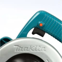 Makita 5-1/2 in. 8 Amp Corded Electric Brake Circular Saw with 18T Carbide Blade thumbnail 5