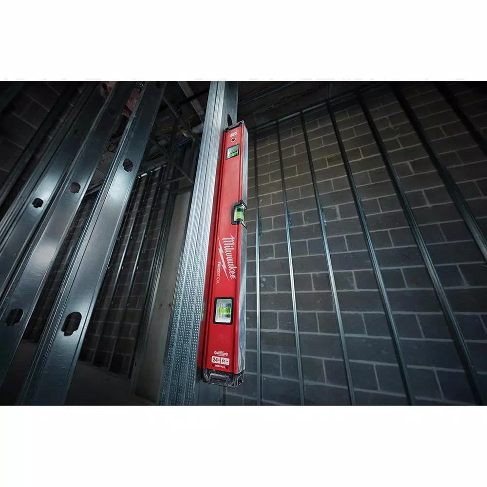 Milwaukee REDSTICK 16 in. Magnetic Box Level