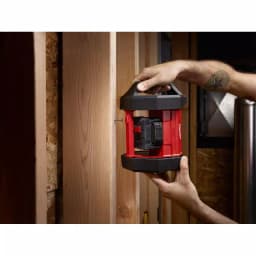Milwaukee M18 18V Lithium-Ion Cordless LED Flood Light & 5.0Ah Battery Starter Kit thumbnail 7