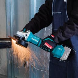 Makita 18V X2 LXT Brushless 7 in. Cordless Angle Grinder with AWS & Electric Brake thumbnail 4