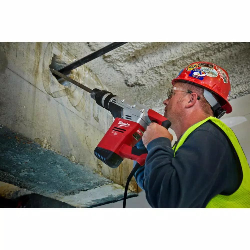 Milwaukee 5446-21 SDS-MAX Demolition Hammer, 14 Amp, 8.8 ft. lbs. Impact Energy