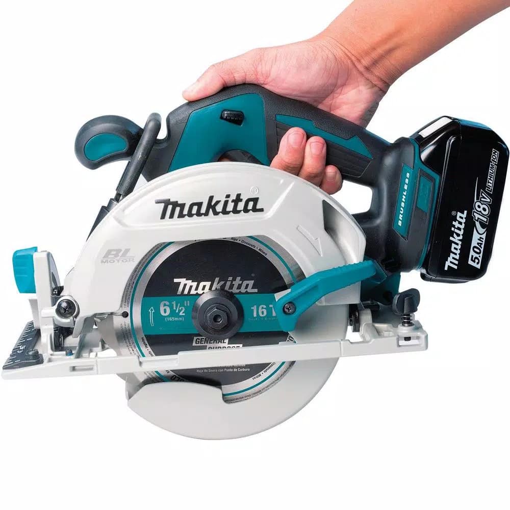 Makita 18V LXT Brushless 6-1/2 in. Cordless Circular Saw Kit with 5.0Ah Battery & Charger