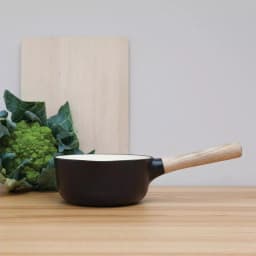BergHOFF Ron Collection 1.8 Qt. Cast Iron Sauce Pan with Wooden Handle, Black thumbnail 3