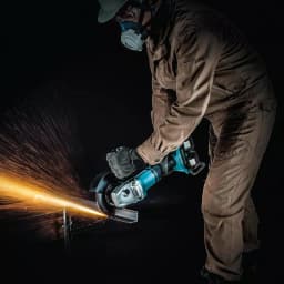 Makita 18V X2 LXT Brushless 7 in. Angle Grinder Kit w/ 5.0 Ah Batteries, Charger, Dust Shroud & Diamond Wheel thumbnail 12